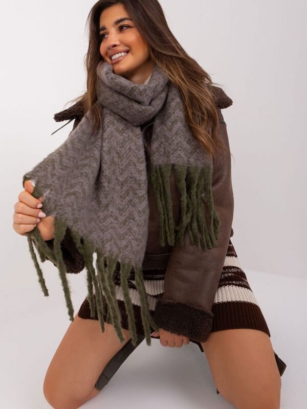 Shawl model 189236 AT - Image 2