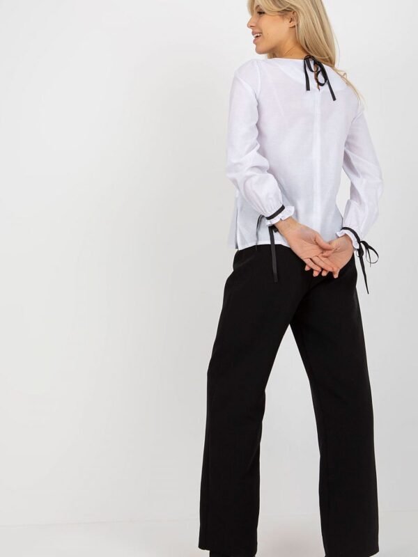 Blouse model 174462 Lakerta - Image 3