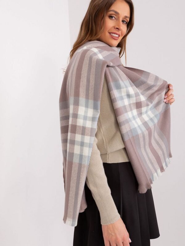 Shawl model 190568 AT - Image 2