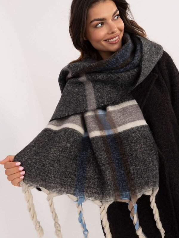 Shawl model 202575 AT - Image 4